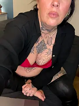 blondy40 live sex cam