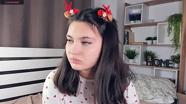 FunnyyMonkeyy's cam snapshot