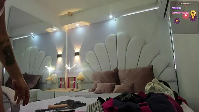 ginebra_ness's cam snapshot