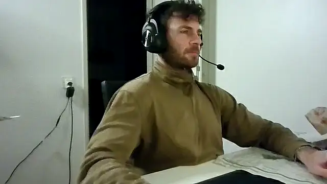 alpha-hunk's cam snapshot