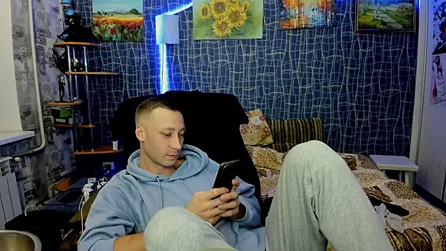 CuteBoy228's cam snapshot