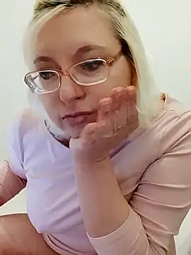 VikaKing's cam snapshot