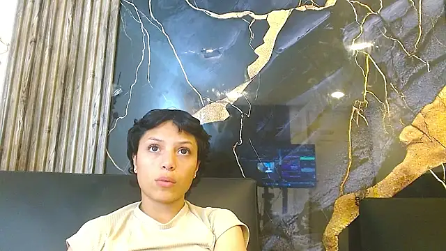 EIVIY1609's cam snapshot