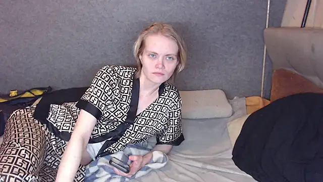 Mialy_slims's cam snapshot