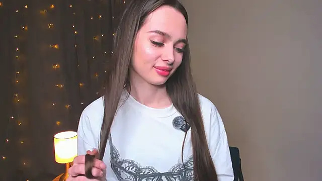 YvonneRobes live sex cam