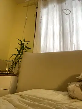 Bia_sexynovaes live sex cam