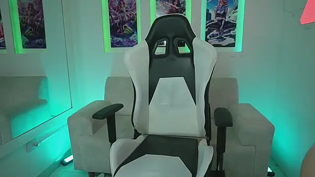 CoralWeller's cam snapshot