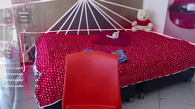 SapphireMist's cam snapshot