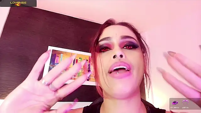 EvaaFoxxy1's cam snapshot