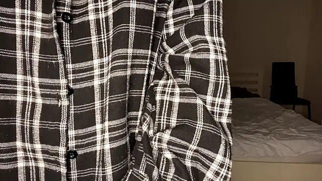 MyraLitterers's cam snapshot