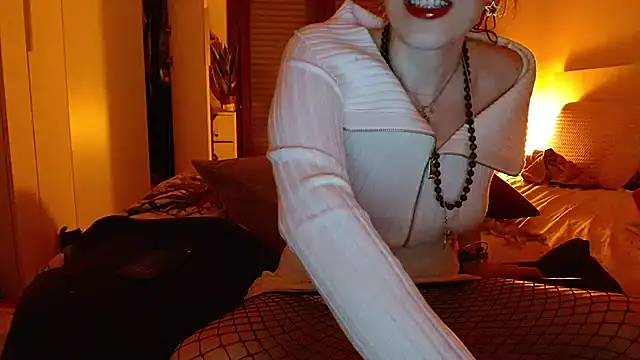 Regina_5's cam snapshot