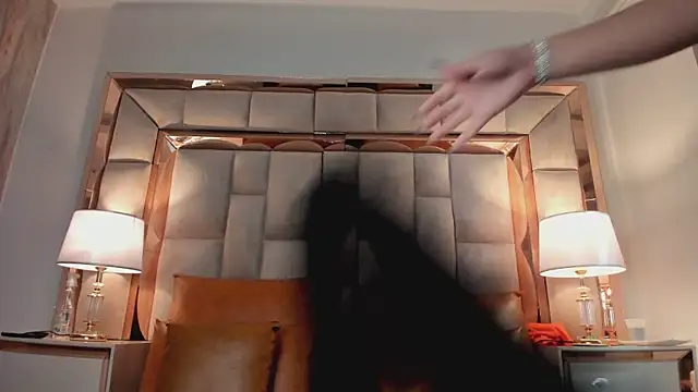 ValentinaBreats's cam snapshot