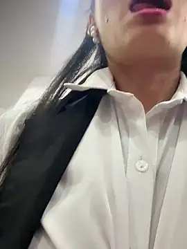 _Bella-Office1's cam snapshot