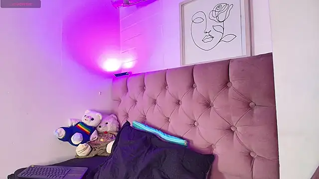 PepperTwink's cam snapshot