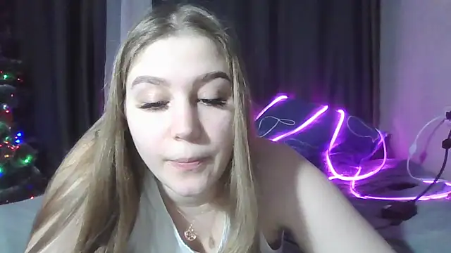 yourhoney_Lola_'s cam snapshot