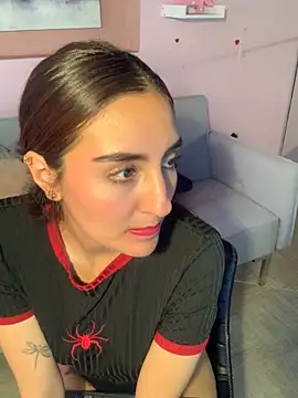 ZoeJohnson_Pink's cam snapshot