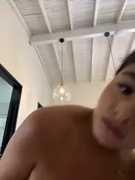 MayaMoanXXX live sex cam