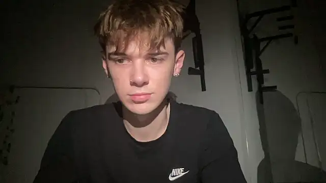 Milk_Guy live sex cam