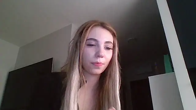 TeenLily's cam snapshot