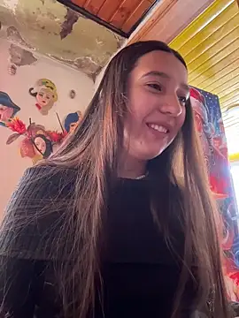 Alix_Rousses21's cam snapshot