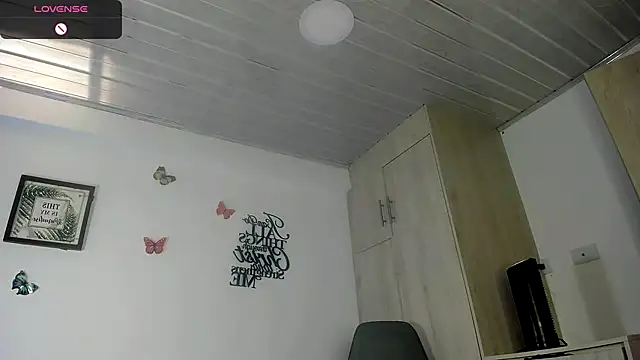 Nala_j8's cam snapshot