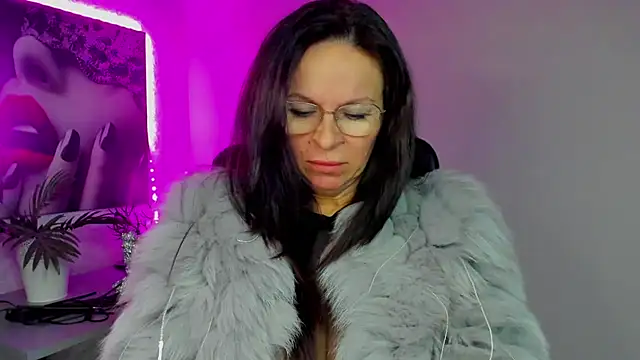 HelenLuxx live sex cam