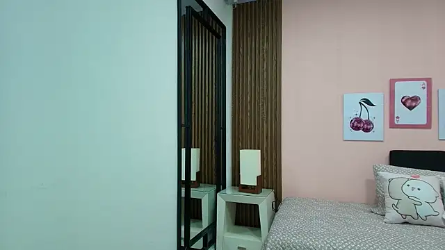 alina_martinelli's cam snapshot