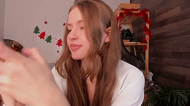 MaryannSoftt's cam snapshot