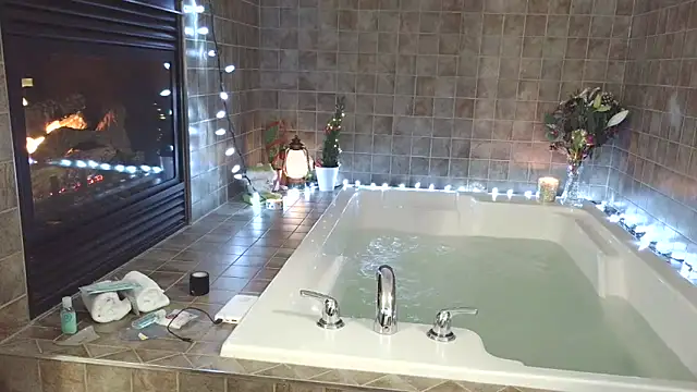 UrD1rtyLilS3crets live sex cam