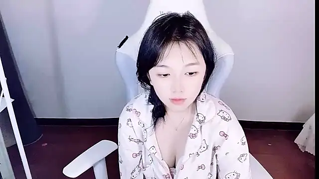 -huahua-'s cam snapshot