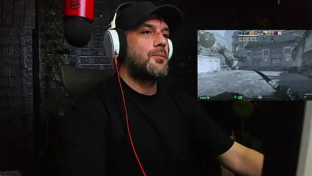 LexHardy's cam snapshot