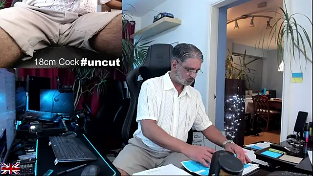 OnlineBossUK live sex cam