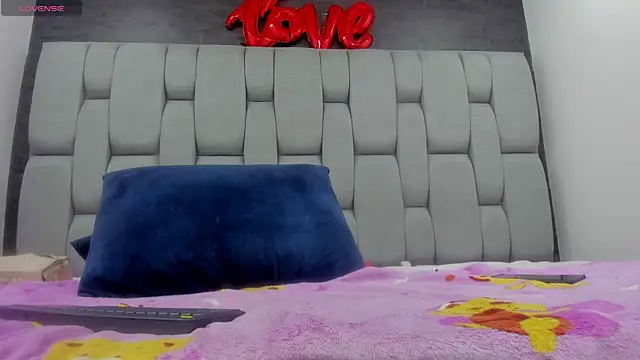 Saray-Hot-'s cam snapshot