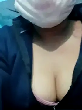 ritu7755's cam snapshot