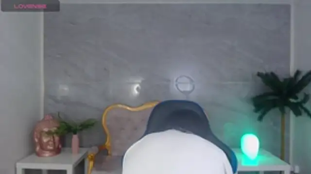 venuss09_s's cam snapshot