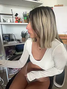 Ameellie's cam snapshot