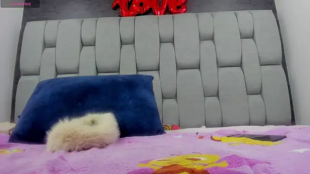 Saray-Hot-'s cam snapshot