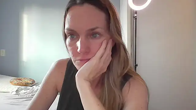 Annylove1's cam snapshot