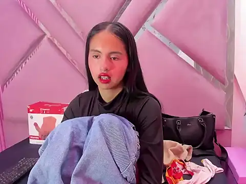 CloeMorenti_'s cam snapshot