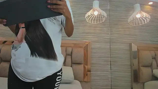 kathia_dumons's cam snapshot