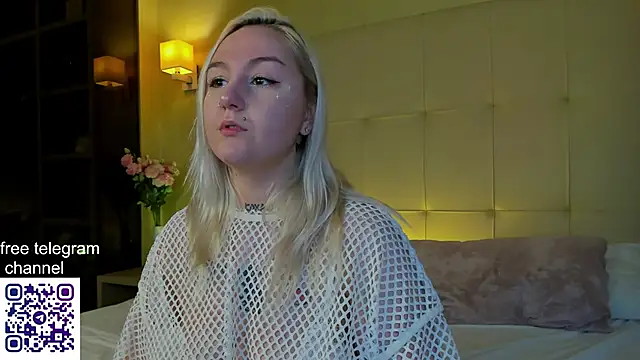 Debbie_Taylor's cam snapshot