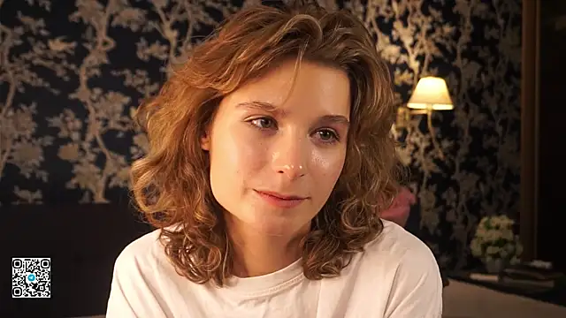 BellaReppert's cam snapshot