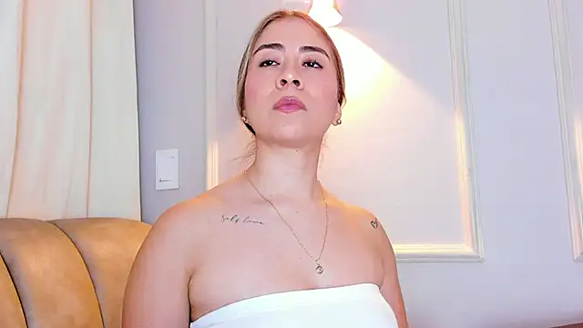 Lia_walton's cam snapshot