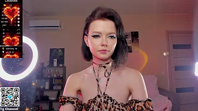 _Jessie_Wood_'s cam snapshot