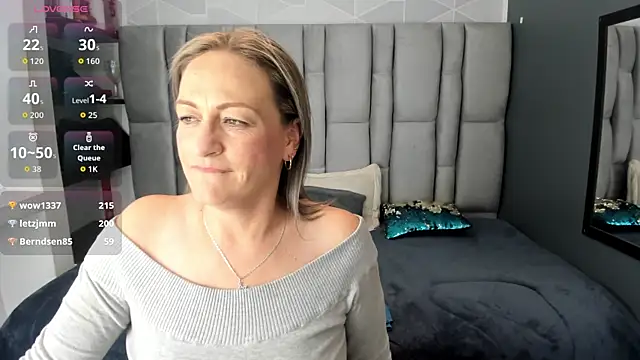 Charlot_milf live sex cam