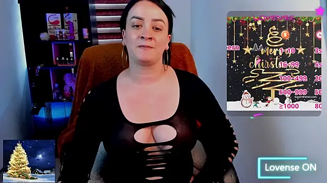 sara_goodgirl13's cam snapshot