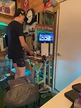 Polaroid_White's cam snapshot