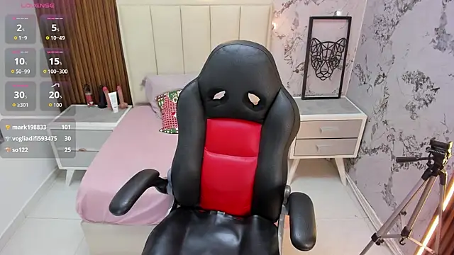 ROXXYBLOOM live sex cam