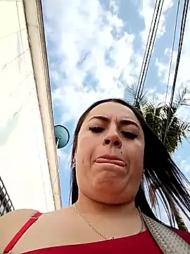 Lesly_10-'s cam snapshot