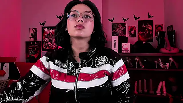 lilith-deveraux live sex cam